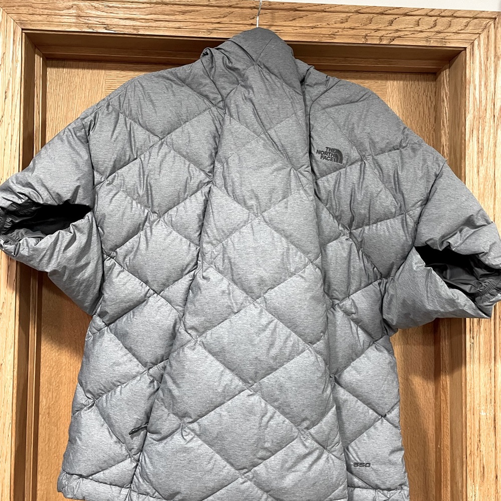 The North Face, quilted capelet, grey, size M, EUC